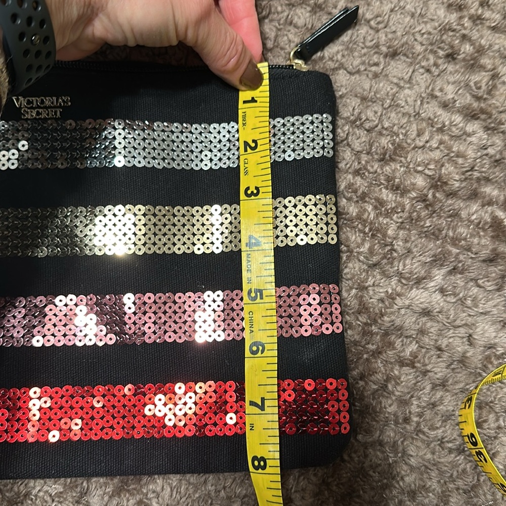 Victorias Secret pouch - Picture 4 of 4